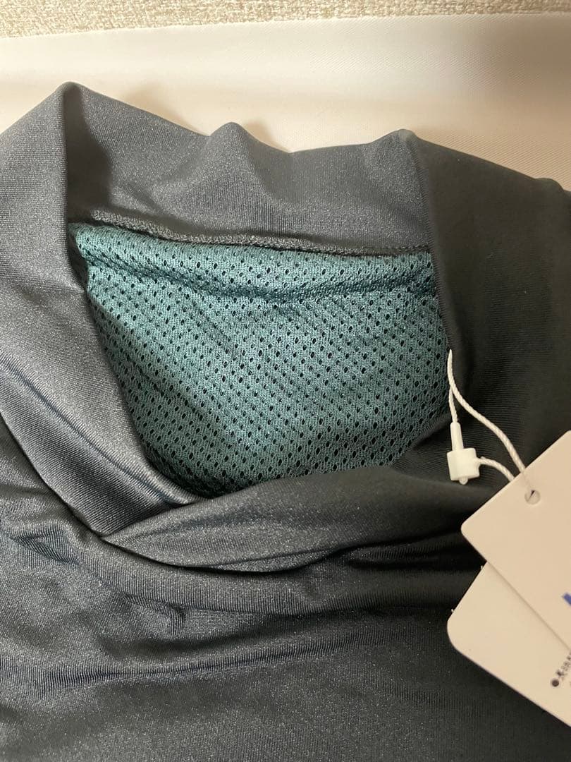 【新品】パーリーゲイツ　マスターバニー　長袖アンダー　サイズ4（M）　ブラック