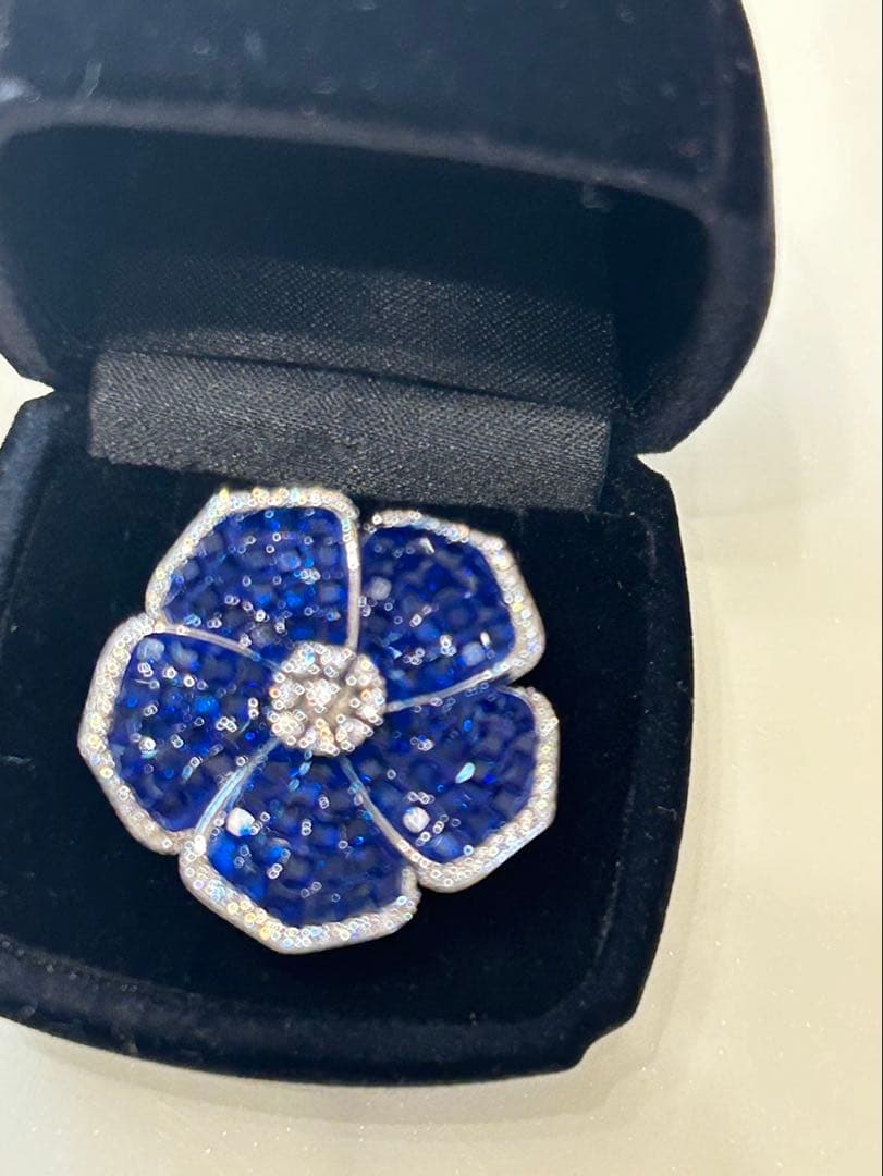 ハートちゃん❣️ミステリーセッティングブルーサファイアブローチ