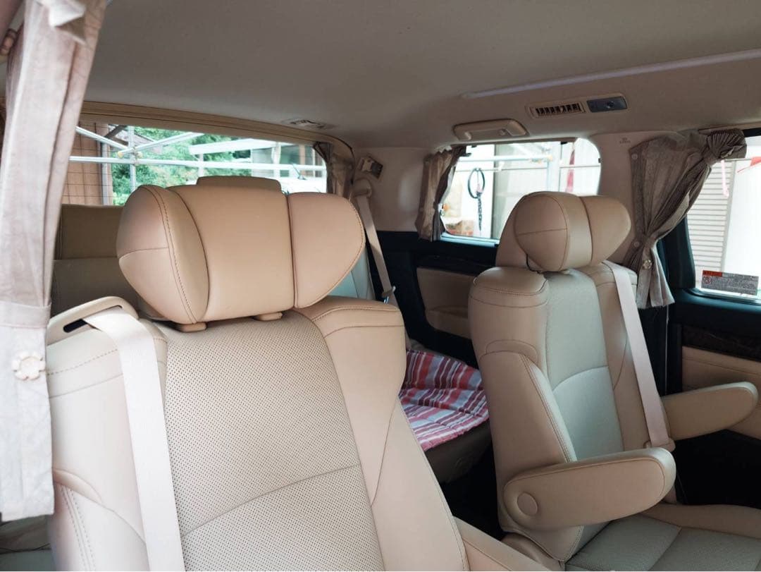 30アルファード後期　　ヘッドレスト