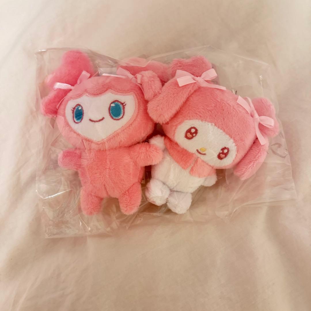 TWICE サンリオ モブリー バッグチャームセット モモ MOMO - メルカリ