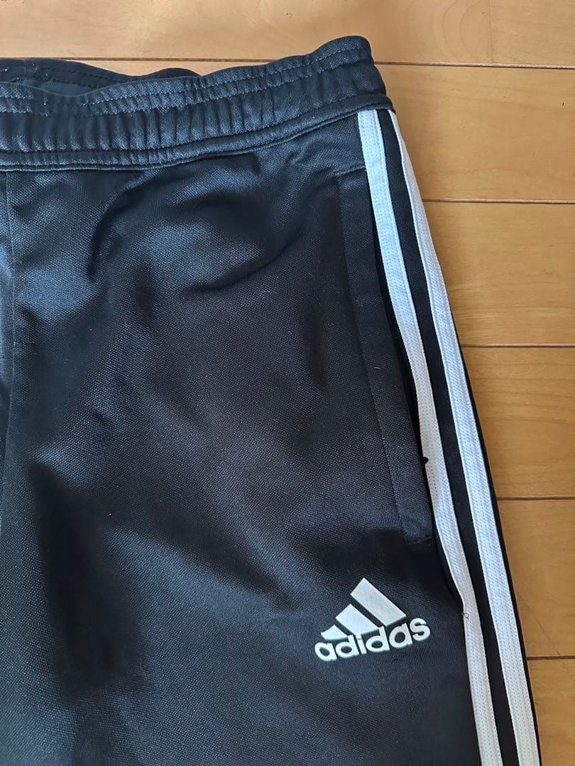 adidas ジャージ セットアップ
