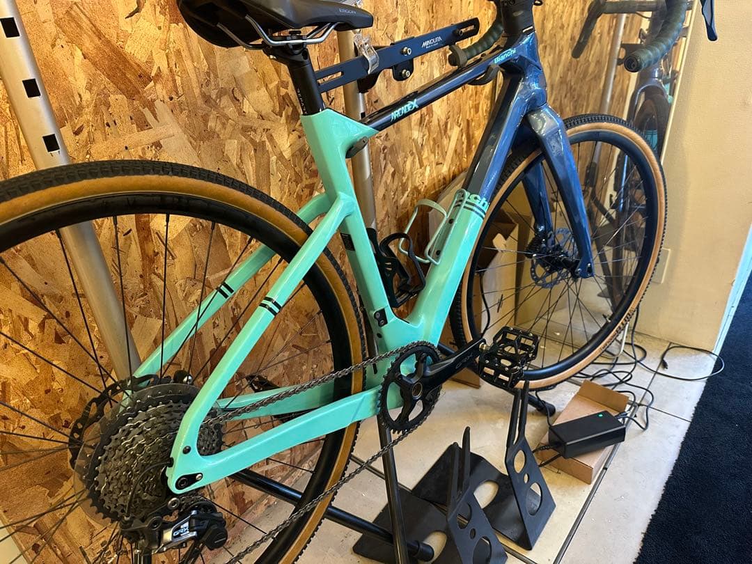 Bianchi グラベルロード　福岡取引限定割引可