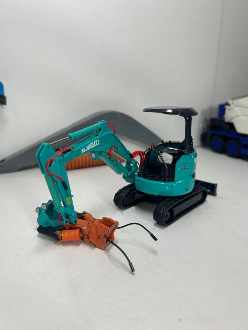 ミニカー KOBELCO sk28sr