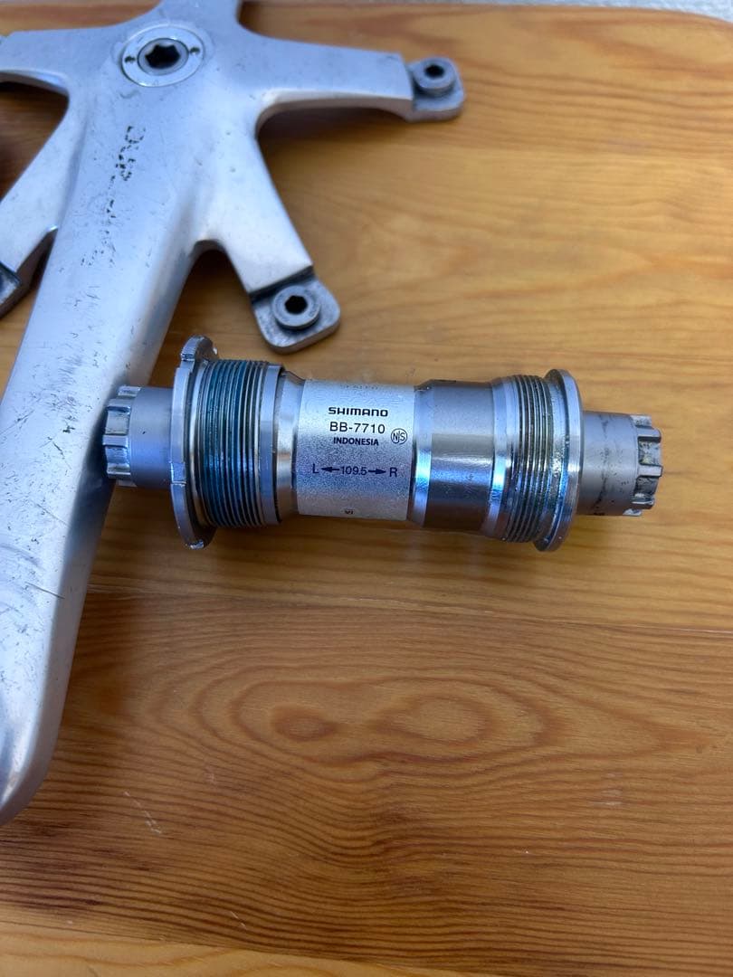 DURA-ACE FC-7710 167.5 njs　オクタリンク　BBセット