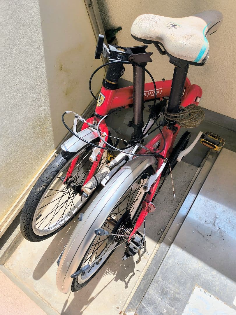 ☆オマケ付☆Ferrari 折りたたみ自転車☆泥除け付☆レッド - メルカリ