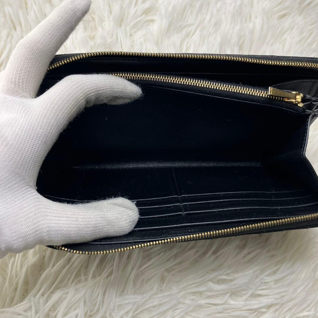 極美品✨セリーヌ　Cチャーム ラージ ジップドウォレット