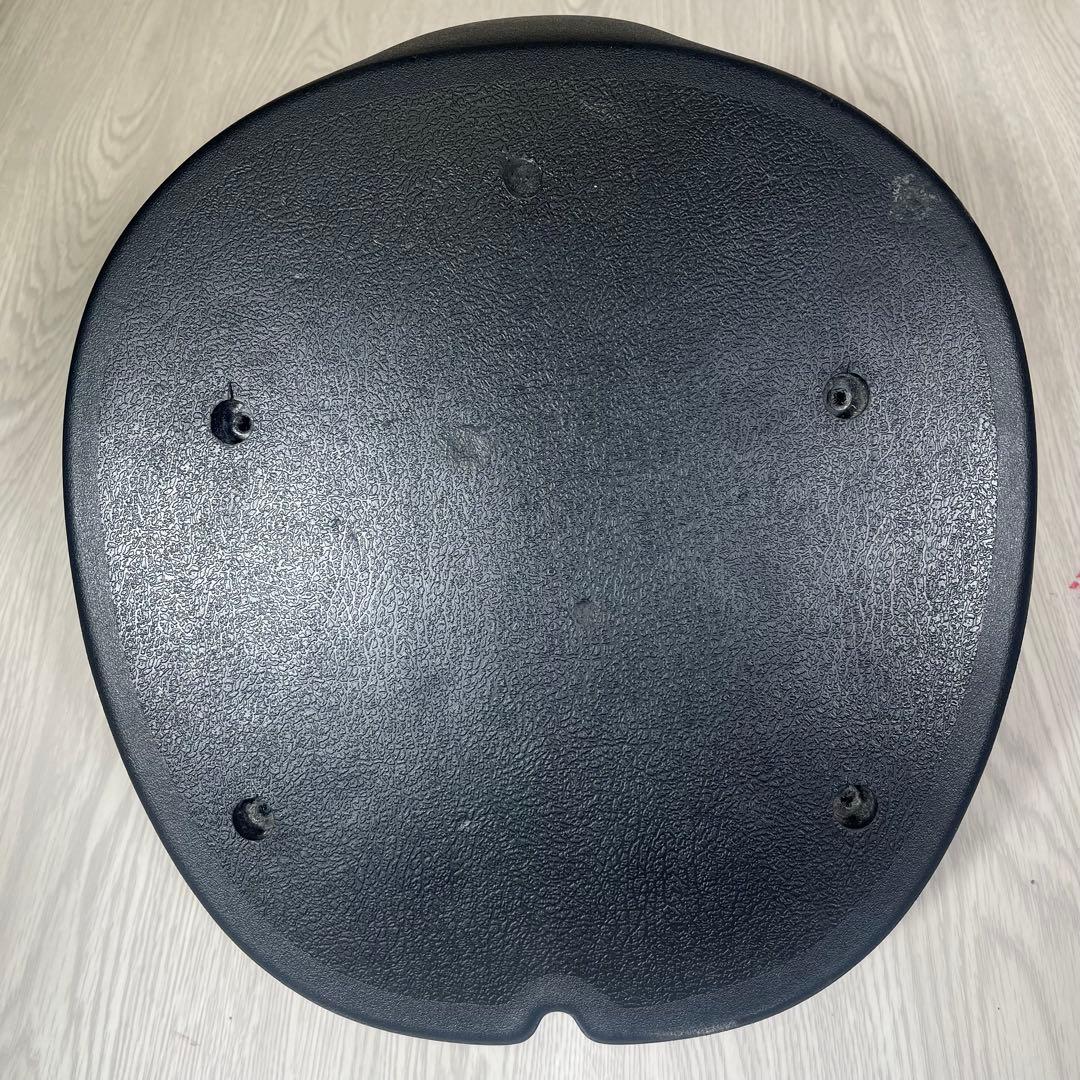 ブラック　姿勢矯正用チェア　アーユルチェア　椅子