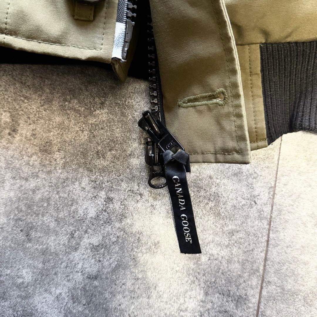 【極美品】カナダグース ラブラドールボンバー ダウンジャケット　カーキ