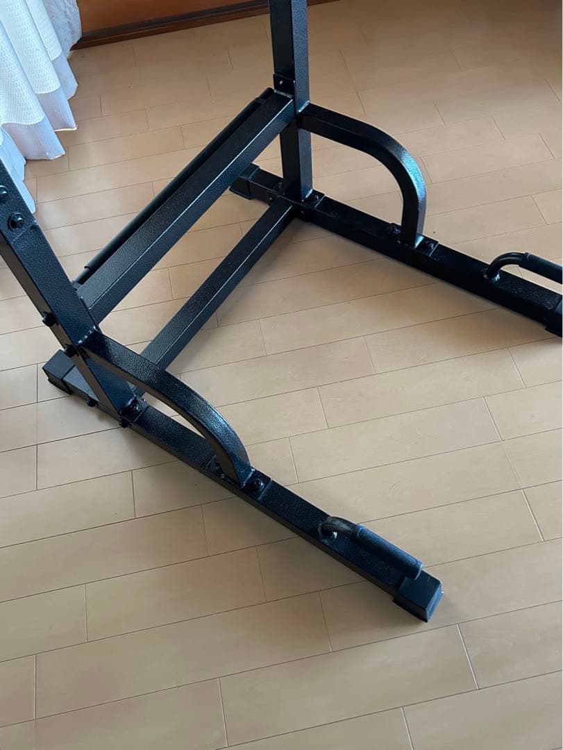 懸垂マシン　筋トレ