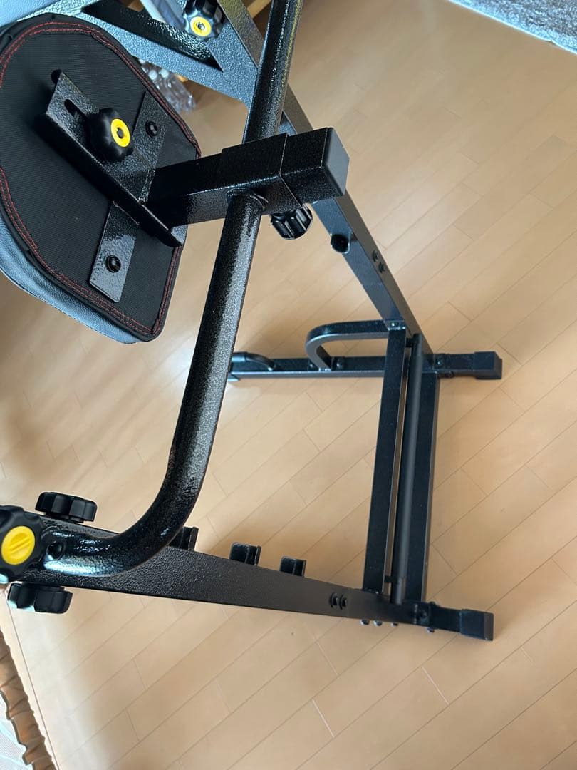 懸垂マシン　筋トレ