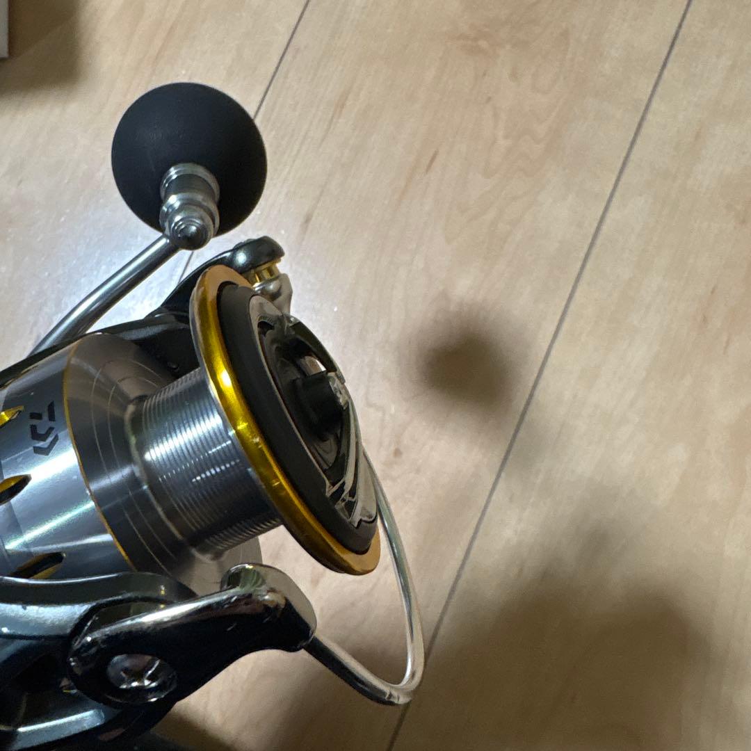 ダイワ 18ブラストLT5000D ドレスリールスタンド付 中古リール - メルカリ