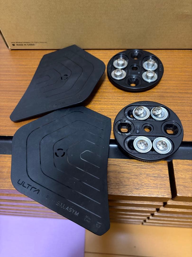 UNION BINDING ウルトラ　スノーボードビンディング ホワイト