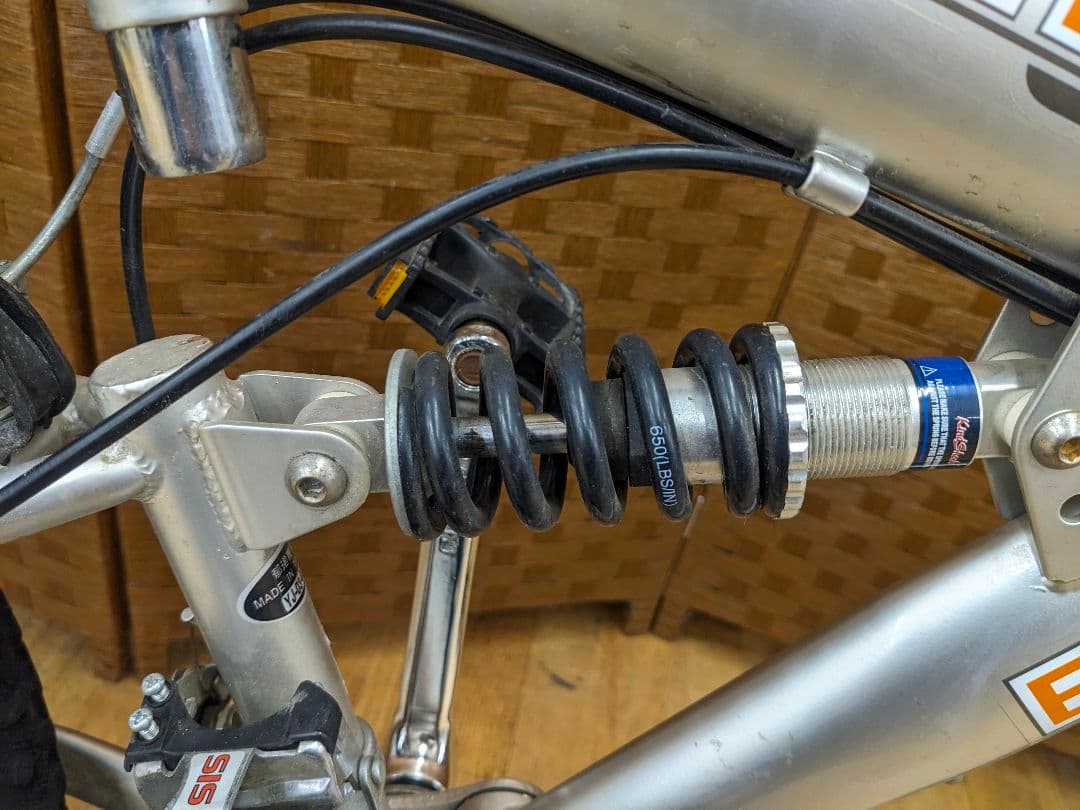 U023 マウンテンバイク 26インチ サスペンション付き シルバー - メルカリ