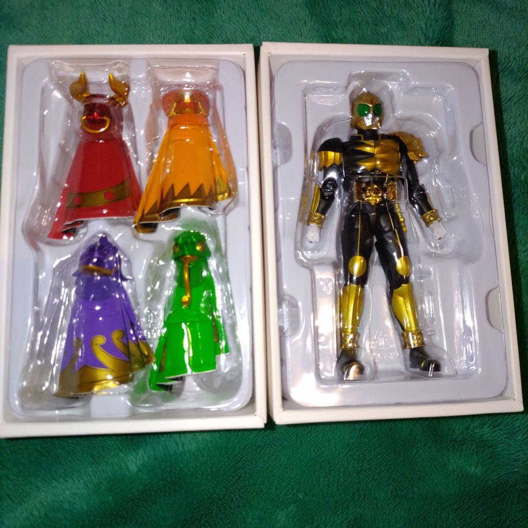 【お得】S.H.Figuarts 真骨彫 仮面ライダービースト&マントセット