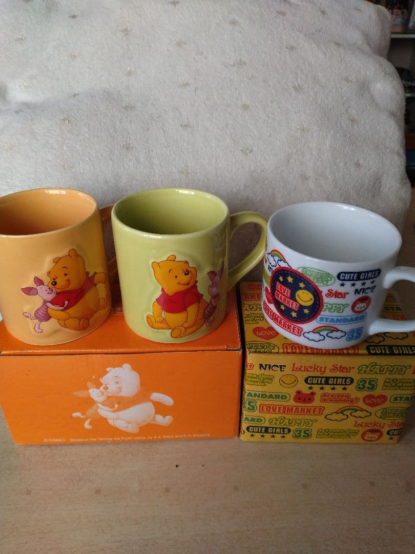 プーさんとピグレット マグカップ 2個セット - メルカリ