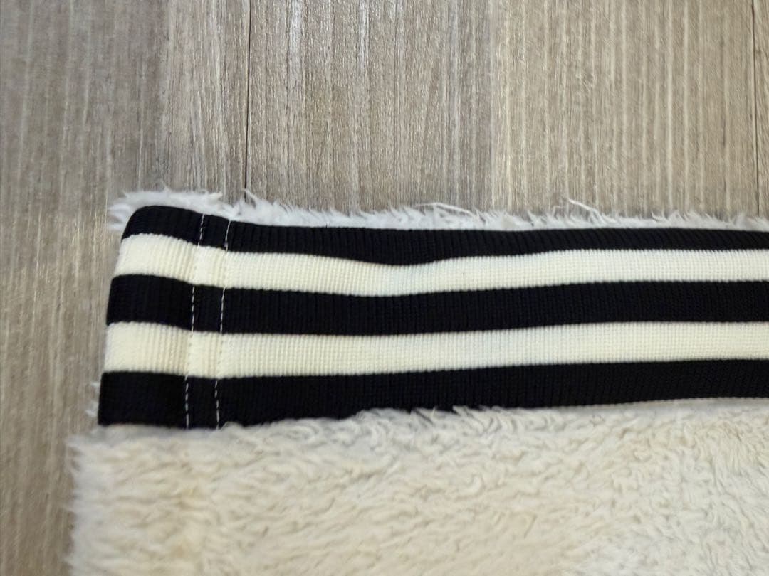 adidasファー素材ジャケットとスカートセット