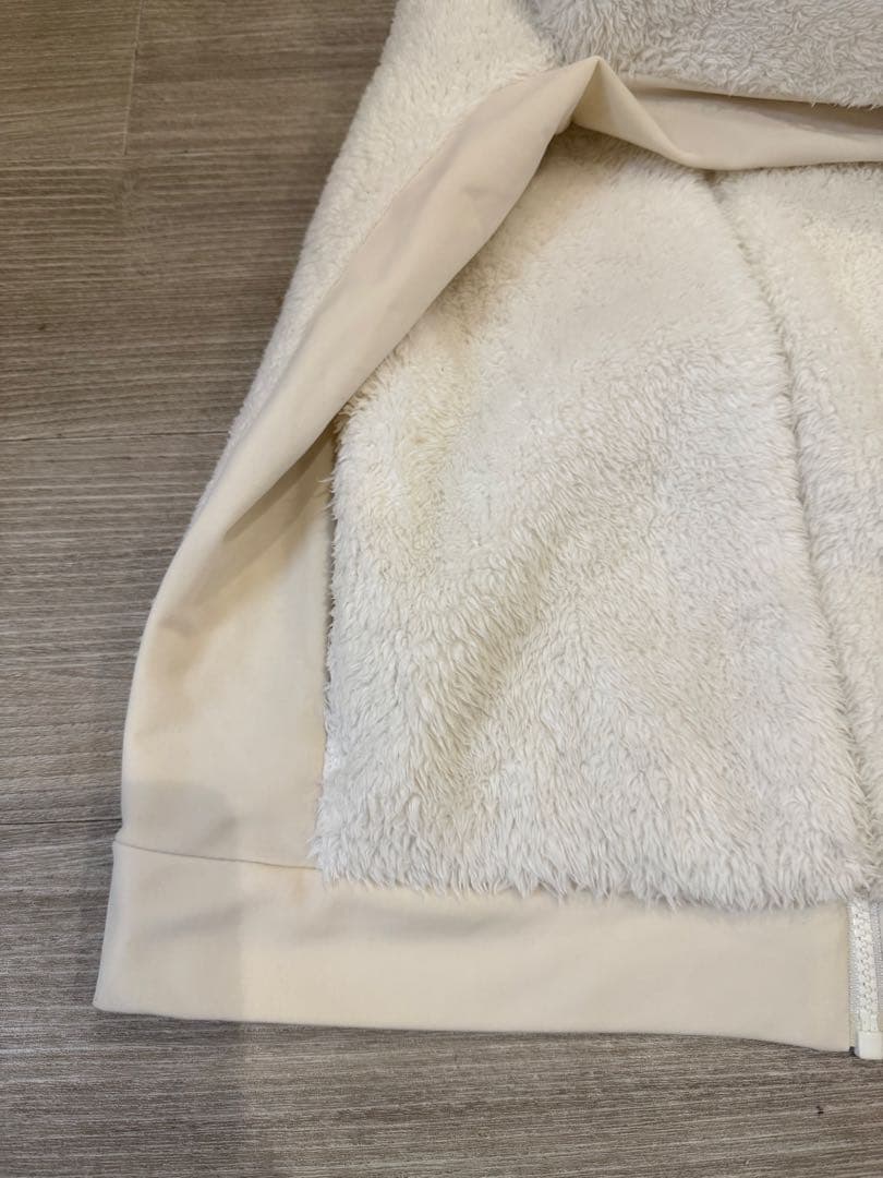 adidasファー素材ジャケットとスカートセット