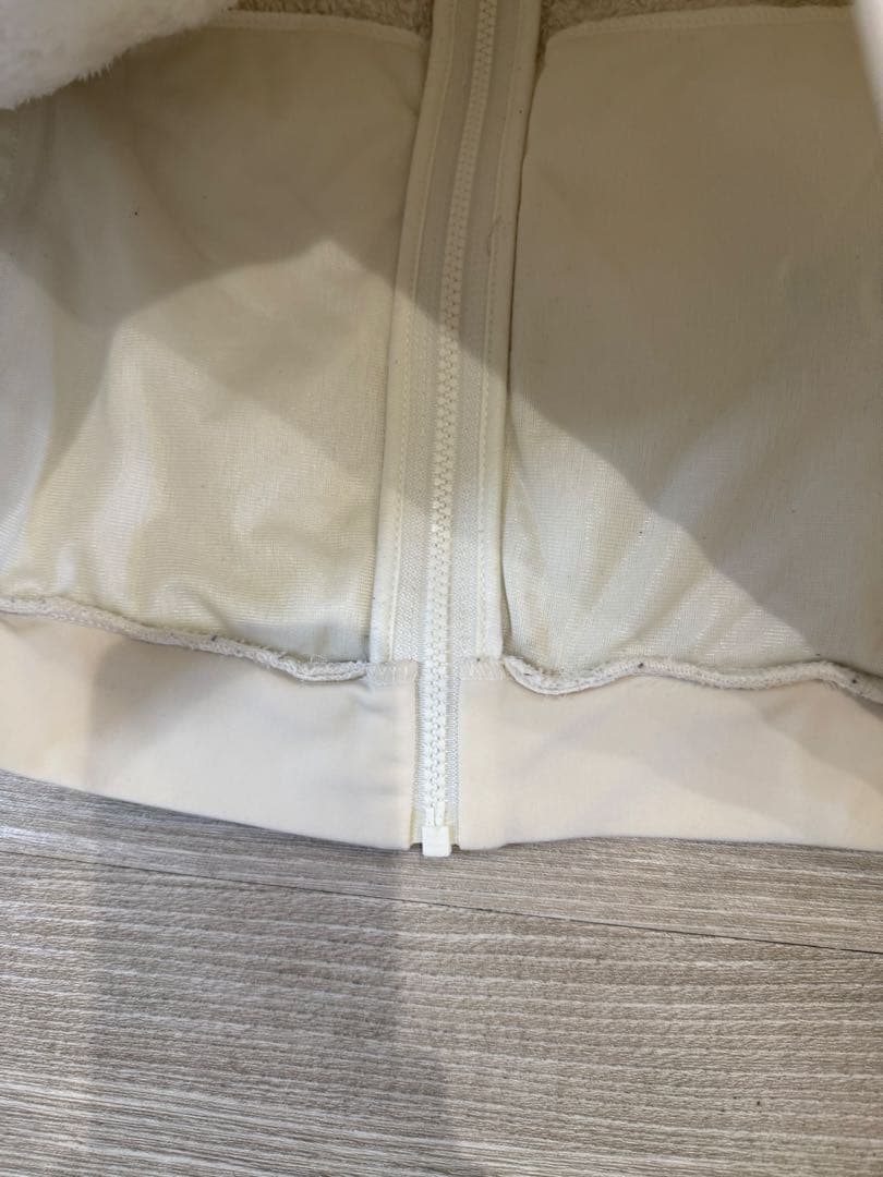 adidasファー素材ジャケットとスカートセット