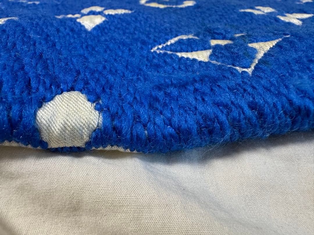 ルイヴィトン ロゴマニア マフラー ブルー