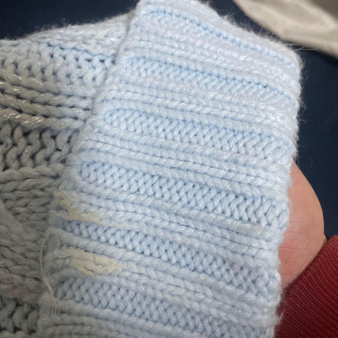 Camphor wood 銀箔加工グラデーションVネックケーブルニット - メルカリ