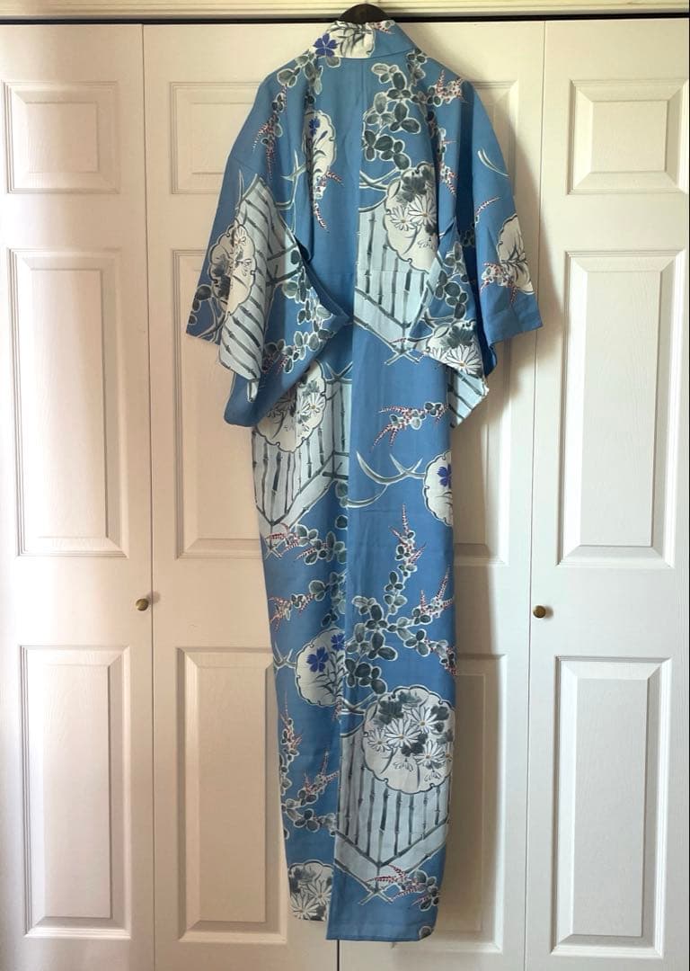 浴衣 さんび レディースMサイズ　クリーニング済み