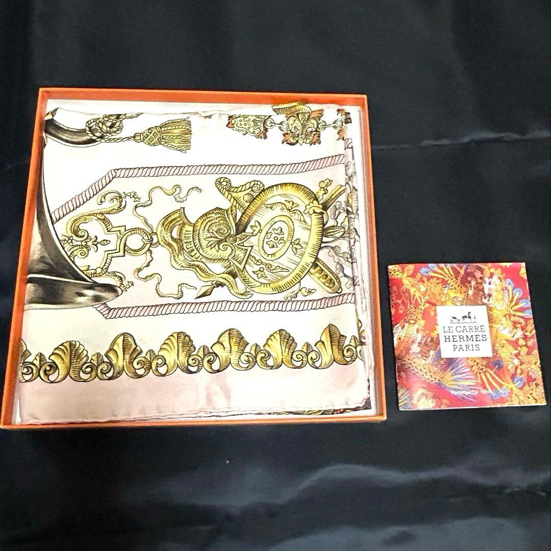 HERMES／カレ90 LVDOVICVS MAGNVS スカーフ　冊子付き