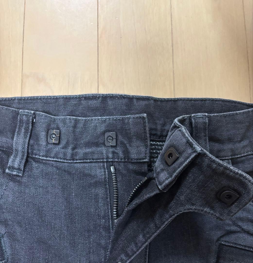 BALMAIN ダークグレー デニムパンツ