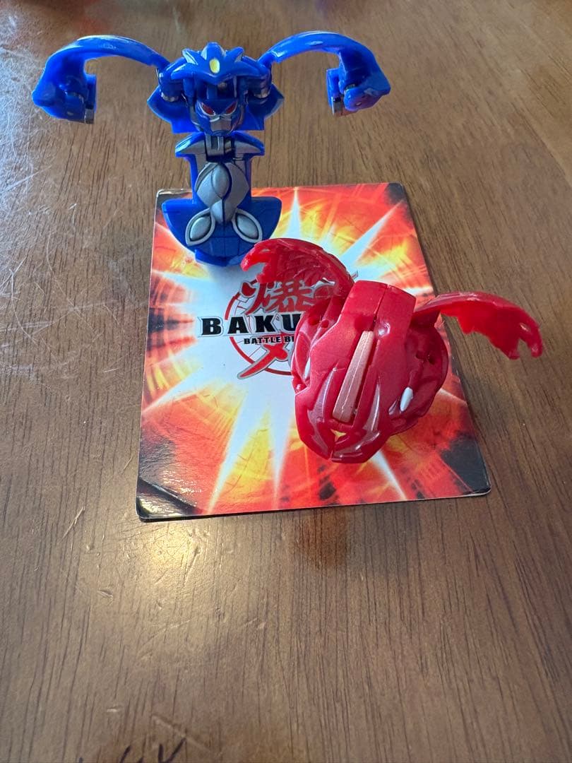 爆丸まとめ売り　ケース付き　ステージ付き　カード付き