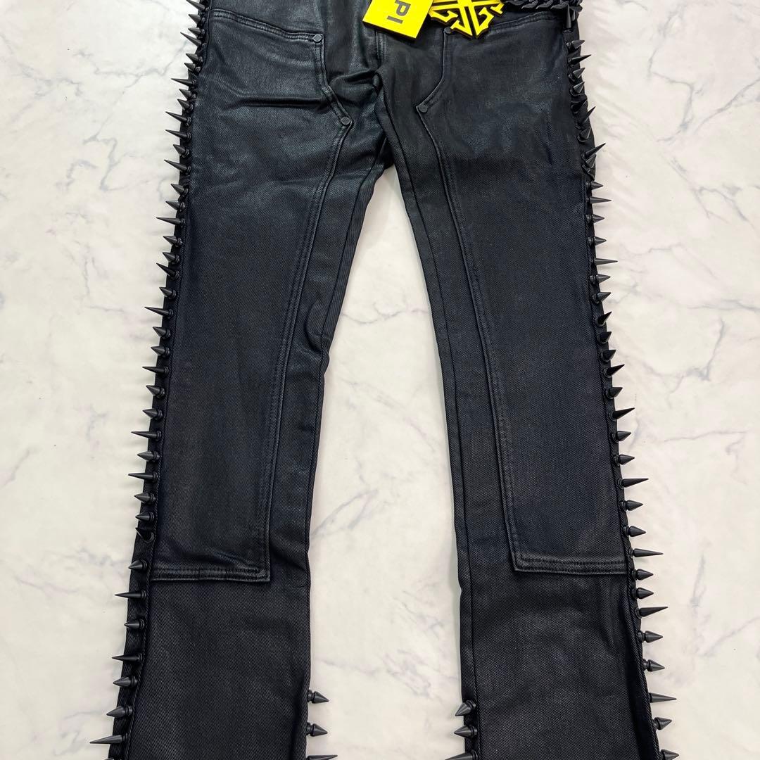 ヤングパトラ着用グアピGUAPI オールブラックスパイクフレアワックスデニム32