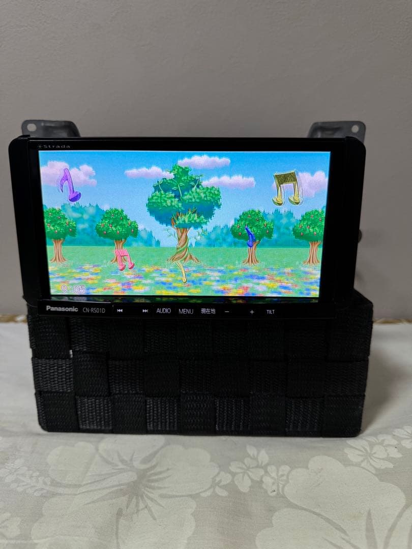 ★Strada CN-RS01D Bluetooth・DVD・地デジ★動作良好