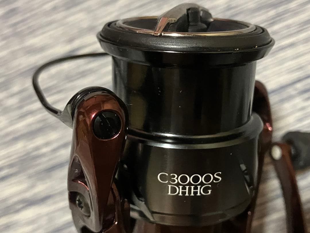 超美品 シマノ純正 23 セフィアSS C3000 SDHHG ダブルハンドル