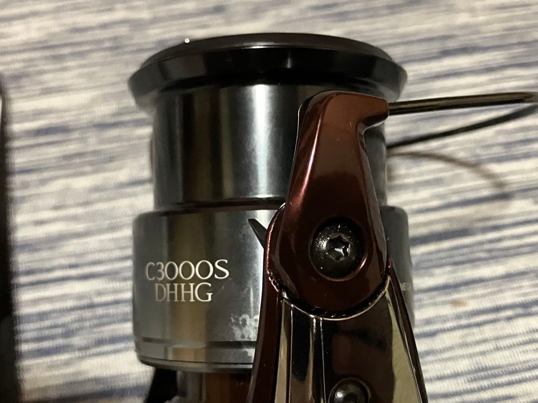 超美品 シマノ純正 23 セフィアSS C3000 SDHHG ダブルハンドル