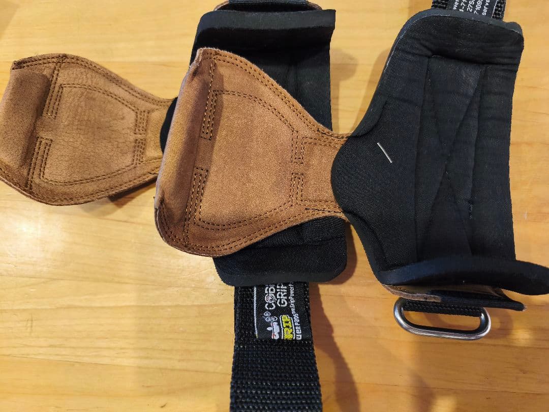 GOLD'S GYM & COBRA GRIPS フィットネス用品、新同様