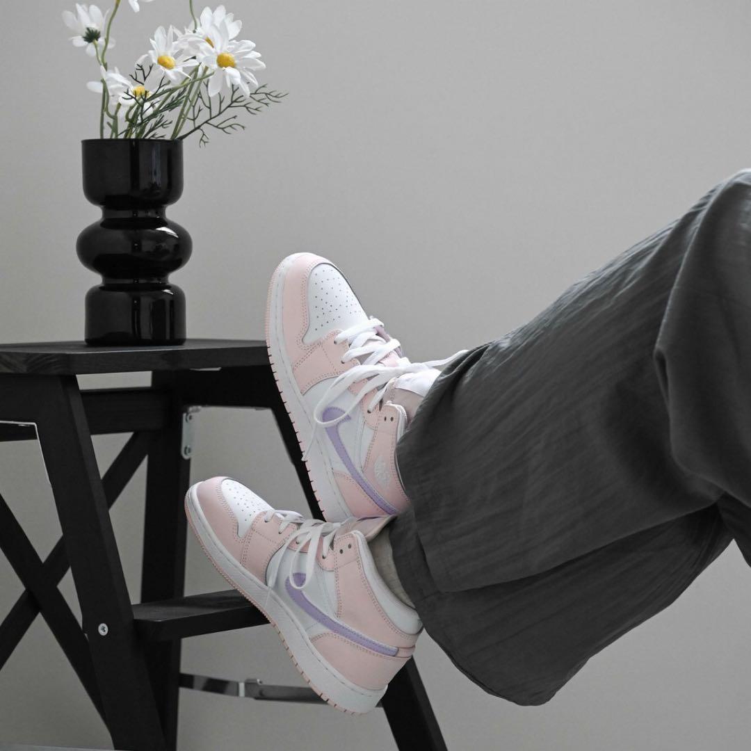 ■新品23.5cm■NIKE エアジョーダン１MID GS ピンク/パープル