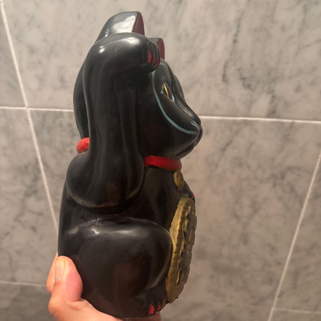 ヴィンテージ現代には無い珍しいお顔やまつ毛、ヒゲが可愛らしい金運、魔除け招き猫