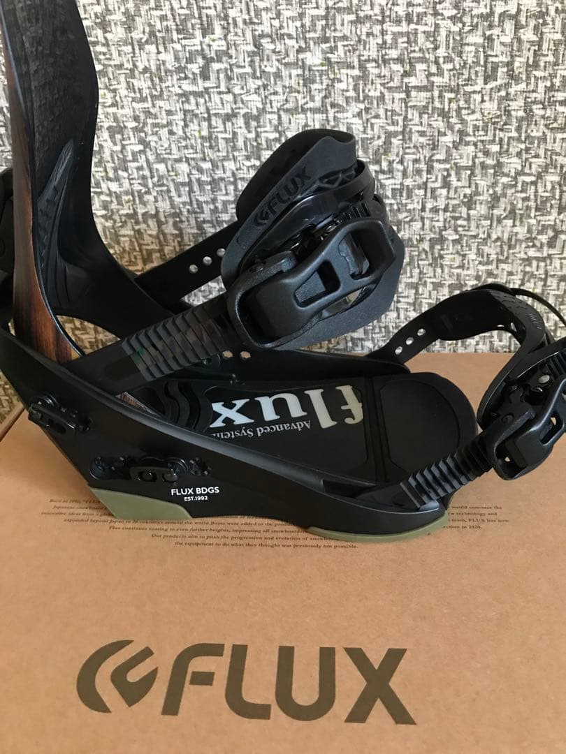 FLUX CV LTD Sサイズ ブランセル