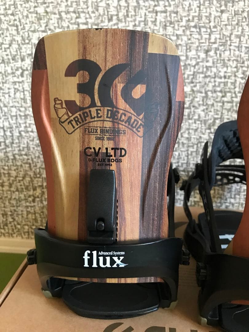 FLUX CV LTD Sサイズ ブランセル