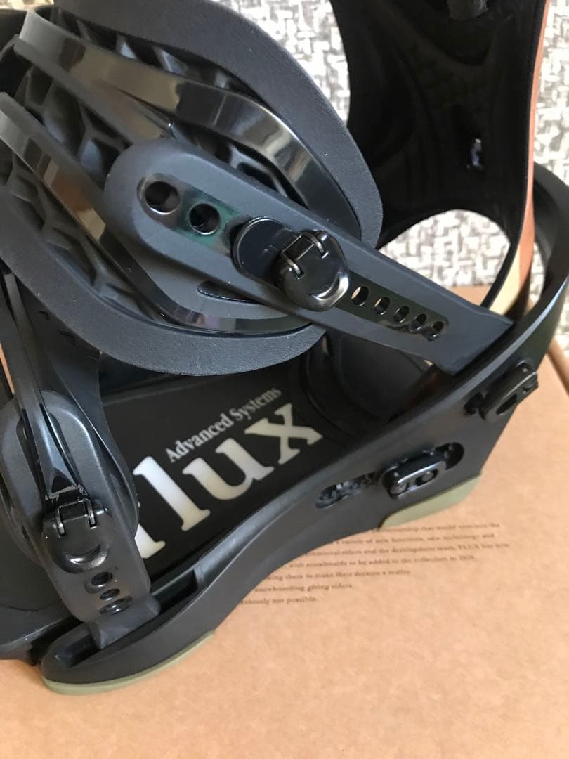 FLUX CV LTD Sサイズ ブランセル