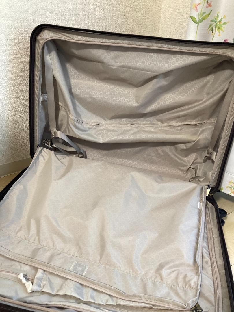 新品未使用タグつき　ACE サークルZ スーツケース　赤　Lサイズ