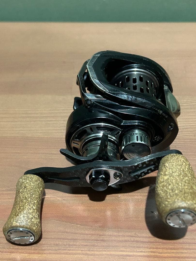 アブガルシア REVOウルトラキャスト BF8 L SLC-IB8 L - メルカリ