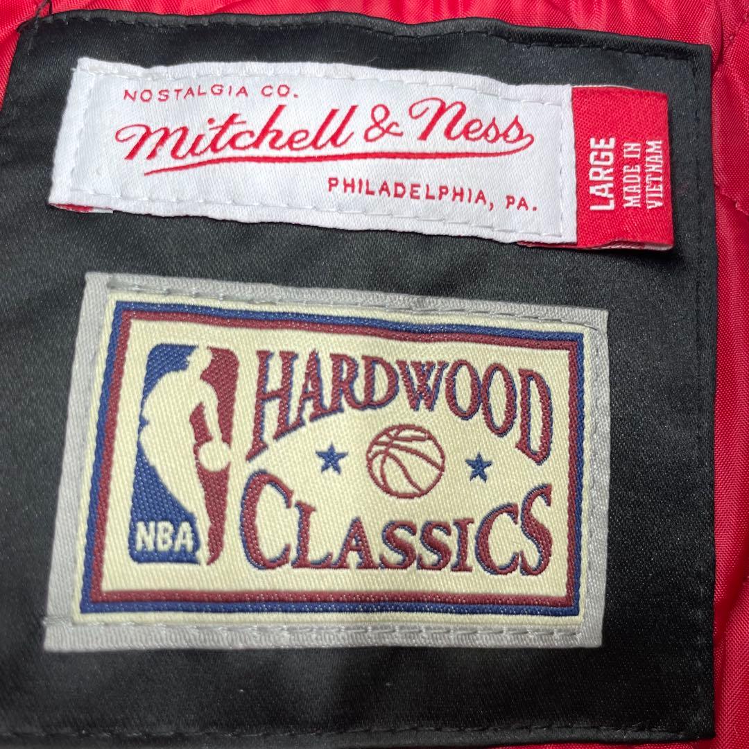 ミッチェルアンドネス　スタジャン　L　ブルズ　nba　サテン