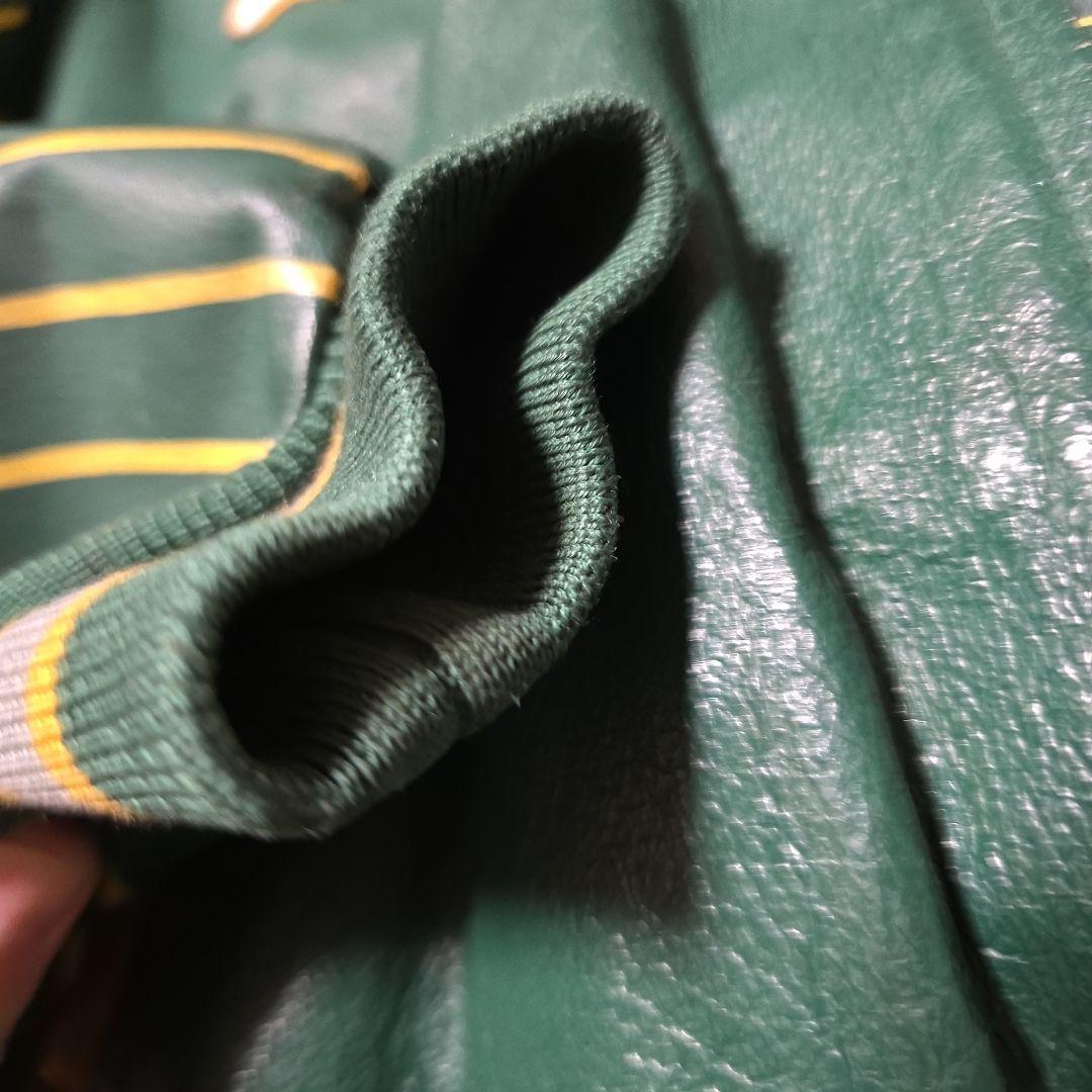 オークランド・アスレチックス ルーニー・テューンズ　スタジャン　レザー　刺繍