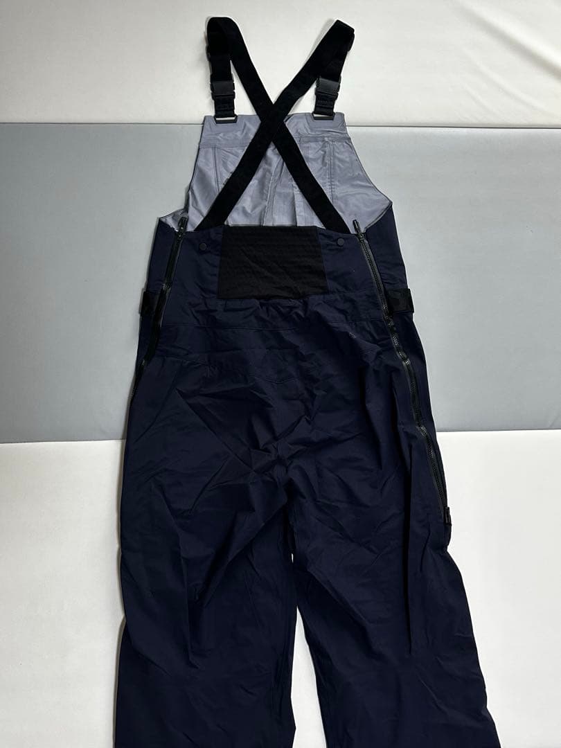 【美品】　アディダス　ゴアテックス　ビブパンツ　スキー　スノーボードウェア　L