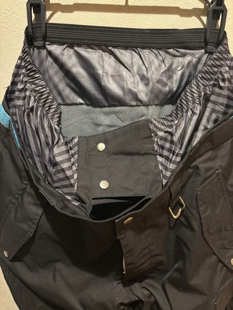 スノーボードウェア、ゴーグル、手袋