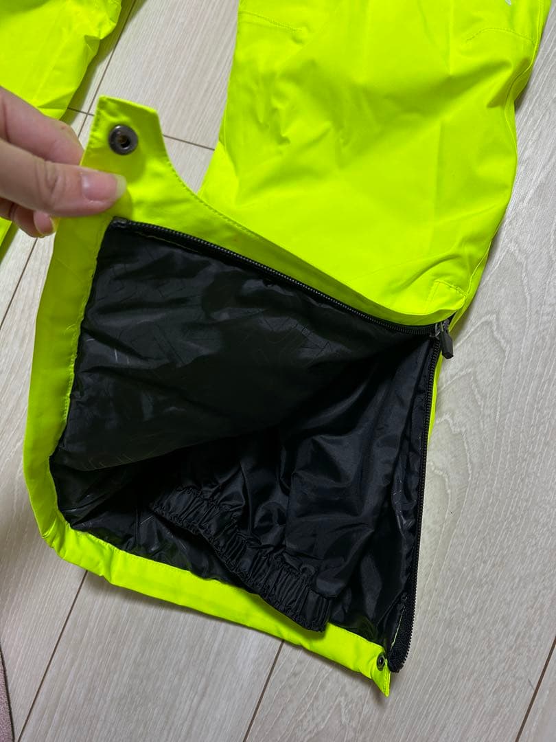 新品 上下セット フェニックスX-NIX スキー　スノボウェア サイズM相当