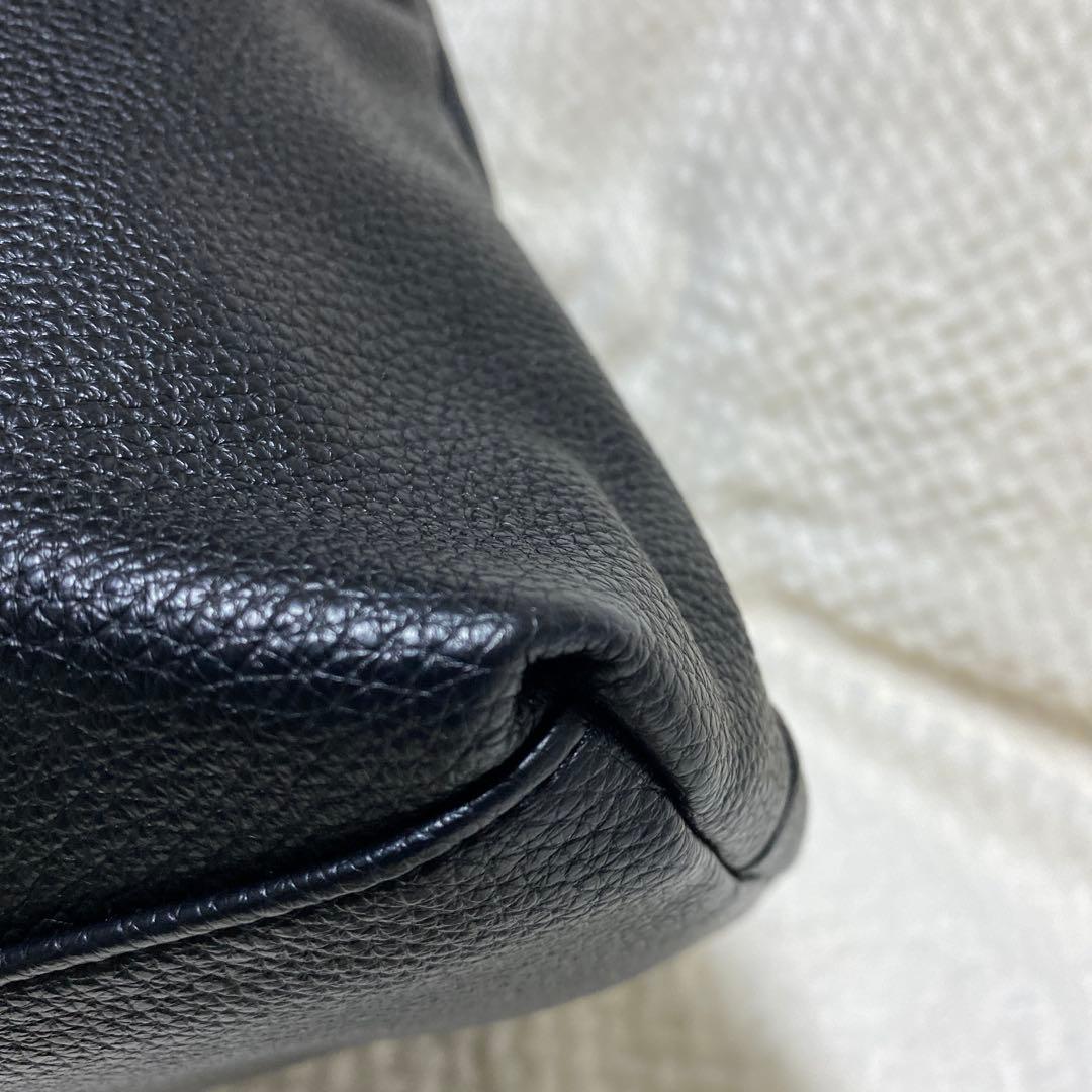 【未使用級】 ear PAPILLONNER イアパピヨネ 樹脂 リュック 黒