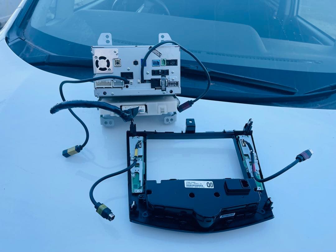 Alpine Bluetoothユニット モニター付き 8インチ