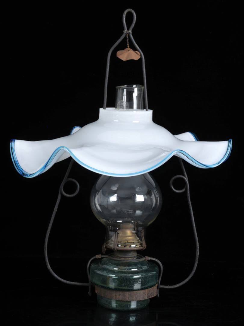 吊りオイルランプ 明治～大正期 水色縁乳白ガラス傘 大正ガラス 古美術 骨董品