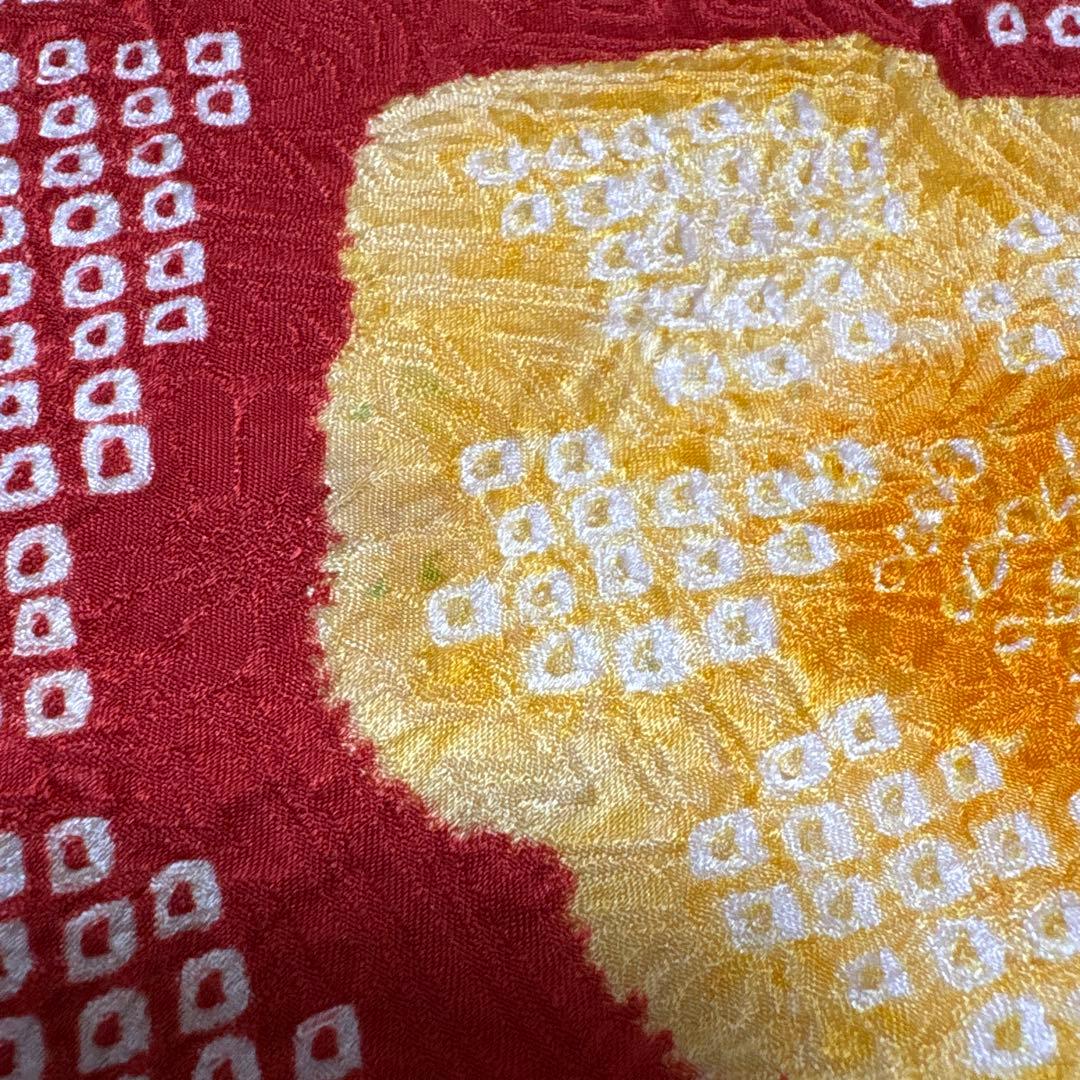 111 総絞り　正絹　赤　疋田　鹿の子　着物+長襦袢　7歳　七五三　四つ身