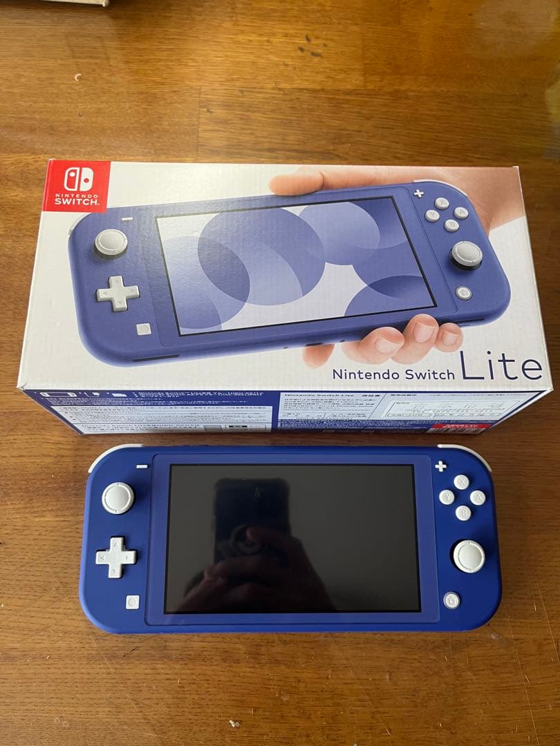 美品】Nintendo Switch Lite ブルー本体と箱付き